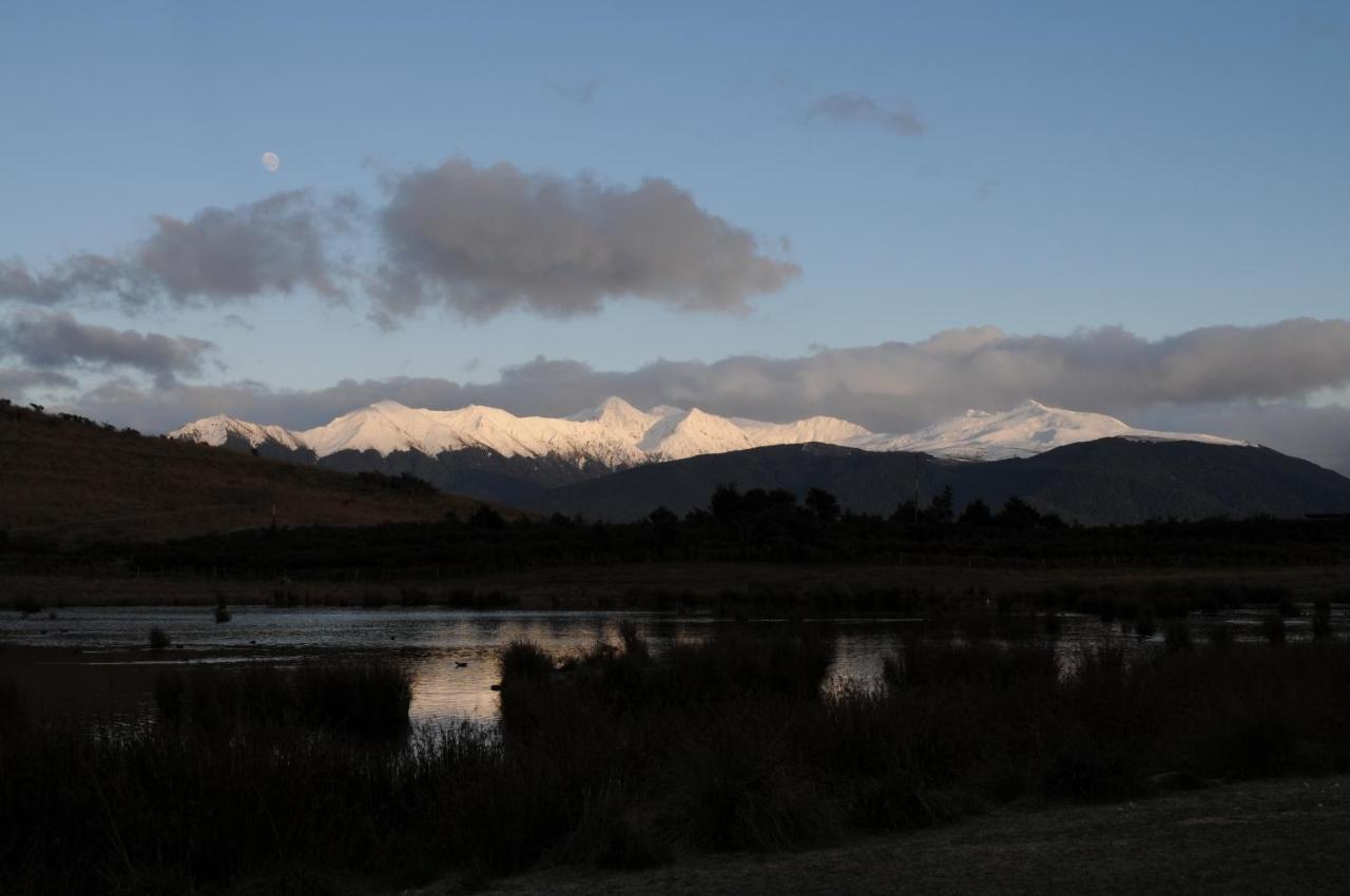 Cottage 45° South Te Anau Exterior foto